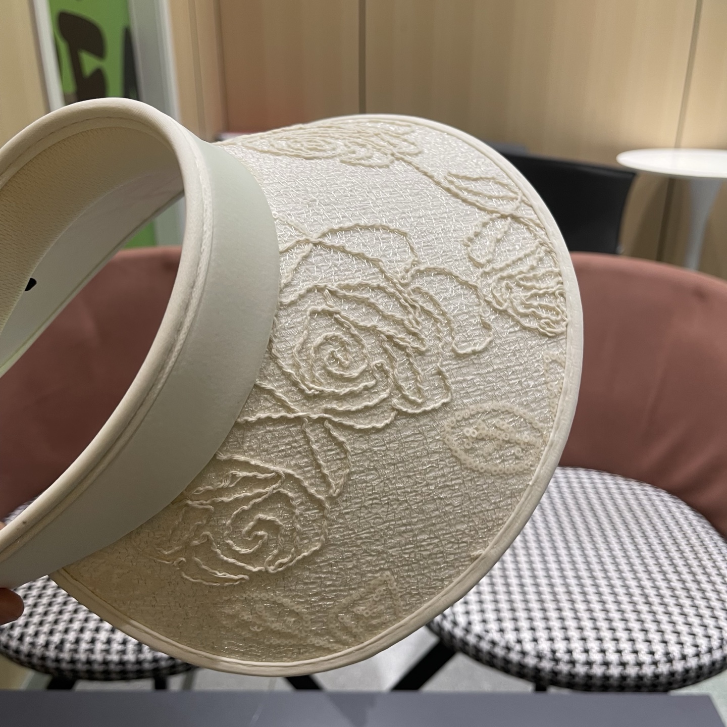 BALENCIAGA巴黎世家 新款蕾丝空顶遮阳帽子女夏季户外通勤防晒帽大帽檐时尚透气显脸小