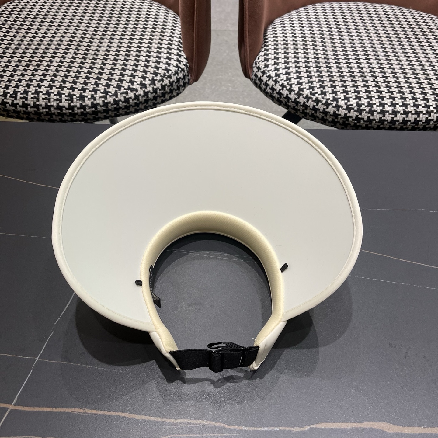 BALENCIAGA巴黎世家 新款蕾丝空顶遮阳帽子女夏季户外通勤防晒帽大帽檐时尚透气显脸小