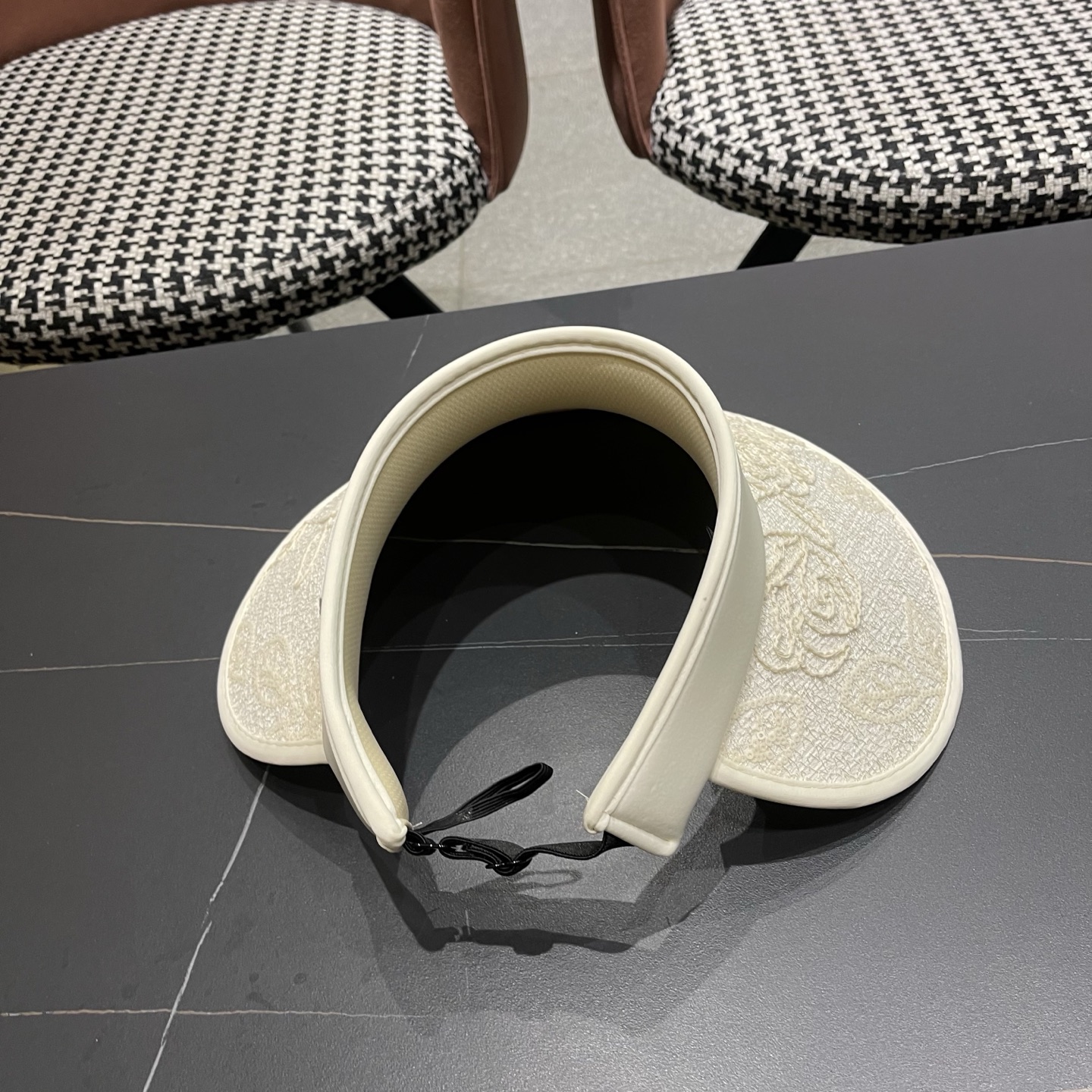 BALENCIAGA巴黎世家 新款蕾丝空顶遮阳帽子女夏季户外通勤防晒帽大帽檐时尚透气显脸小