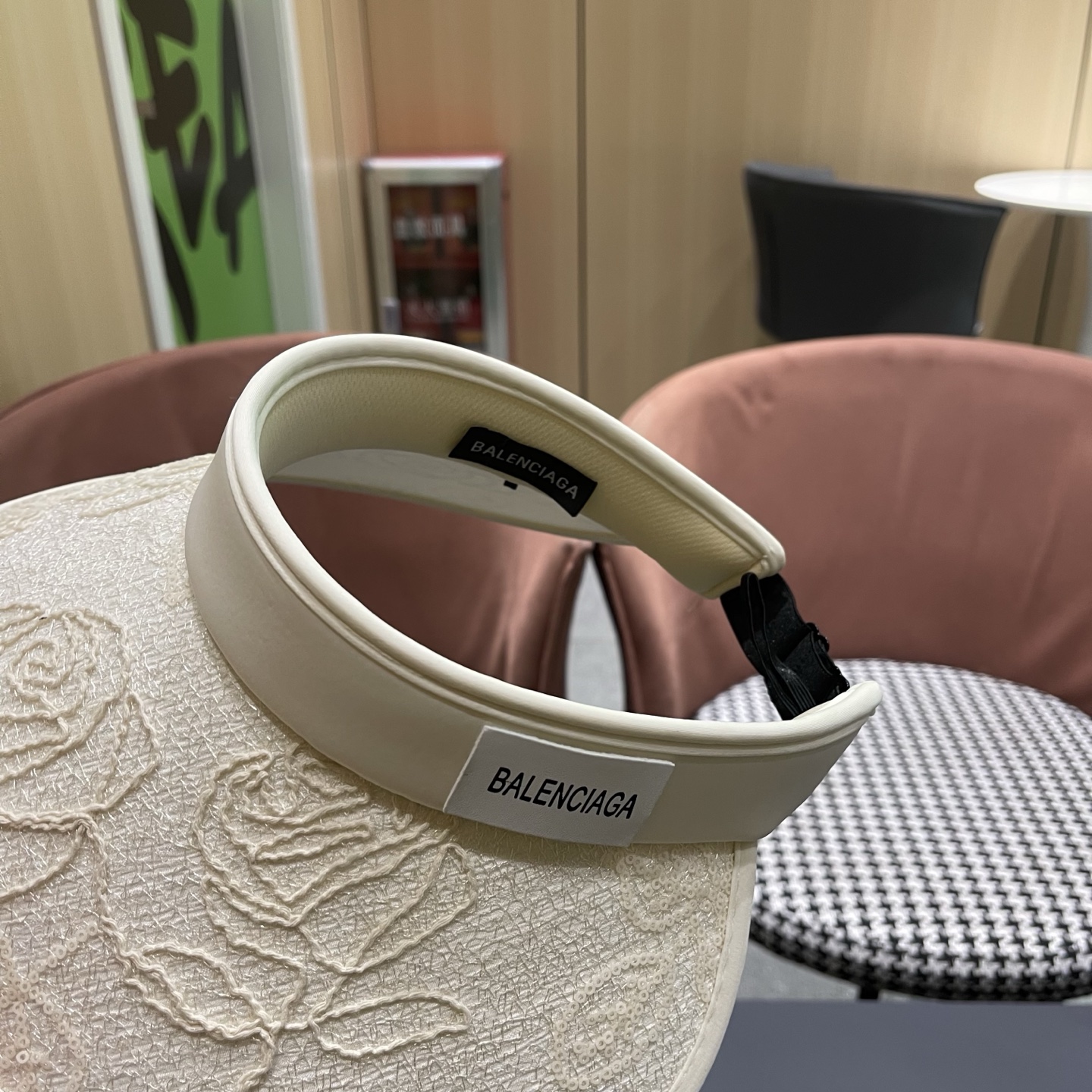 BALENCIAGA巴黎世家 新款蕾丝空顶遮阳帽子女夏季户外通勤防晒帽大帽檐时尚透气显脸小