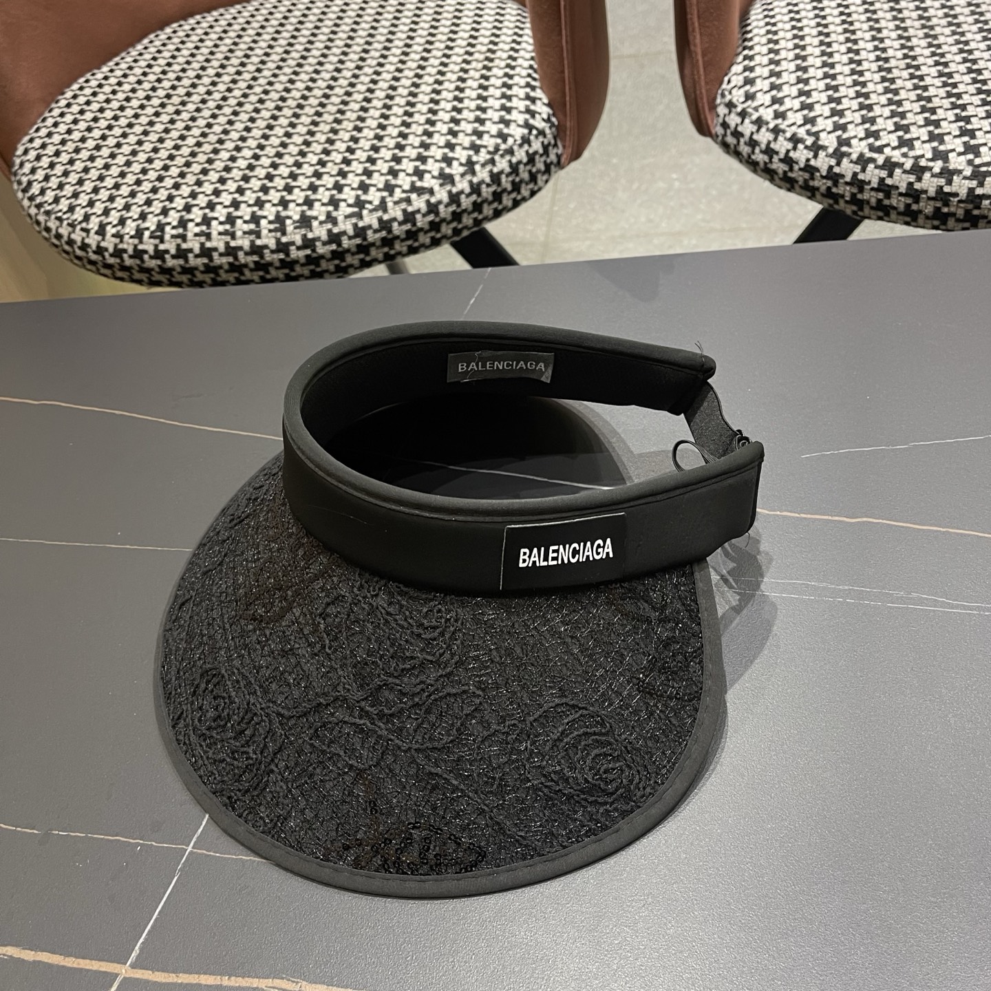 BALENCIAGA巴黎世家 新款蕾丝空顶遮阳帽子女夏季户外通勤防晒帽大帽檐时尚透气显脸小