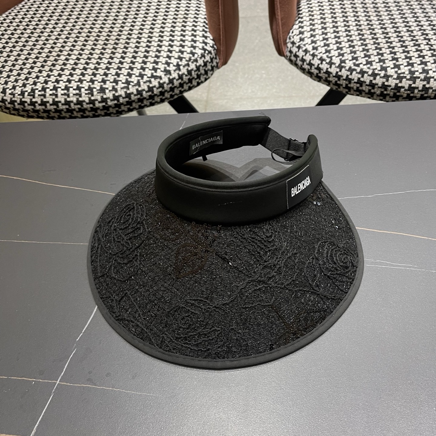 BALENCIAGA巴黎世家 新款蕾丝空顶遮阳帽子女夏季户外通勤防晒帽大帽檐时尚透气显脸小