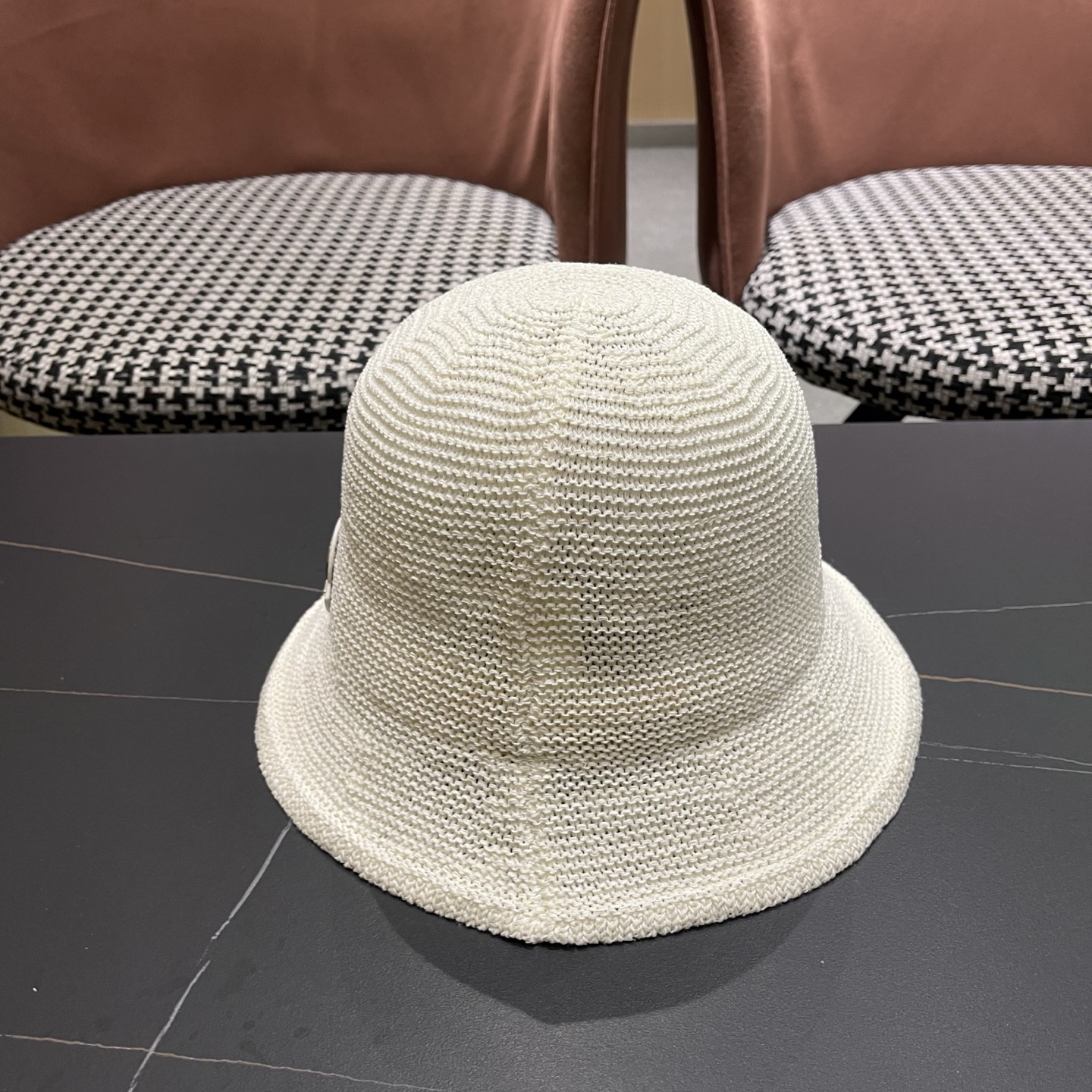 MONCLER（蒙口）韩版纯色简约显脸小渔夫帽子女春夏季透气遮阳防晒时尚百搭水桶帽