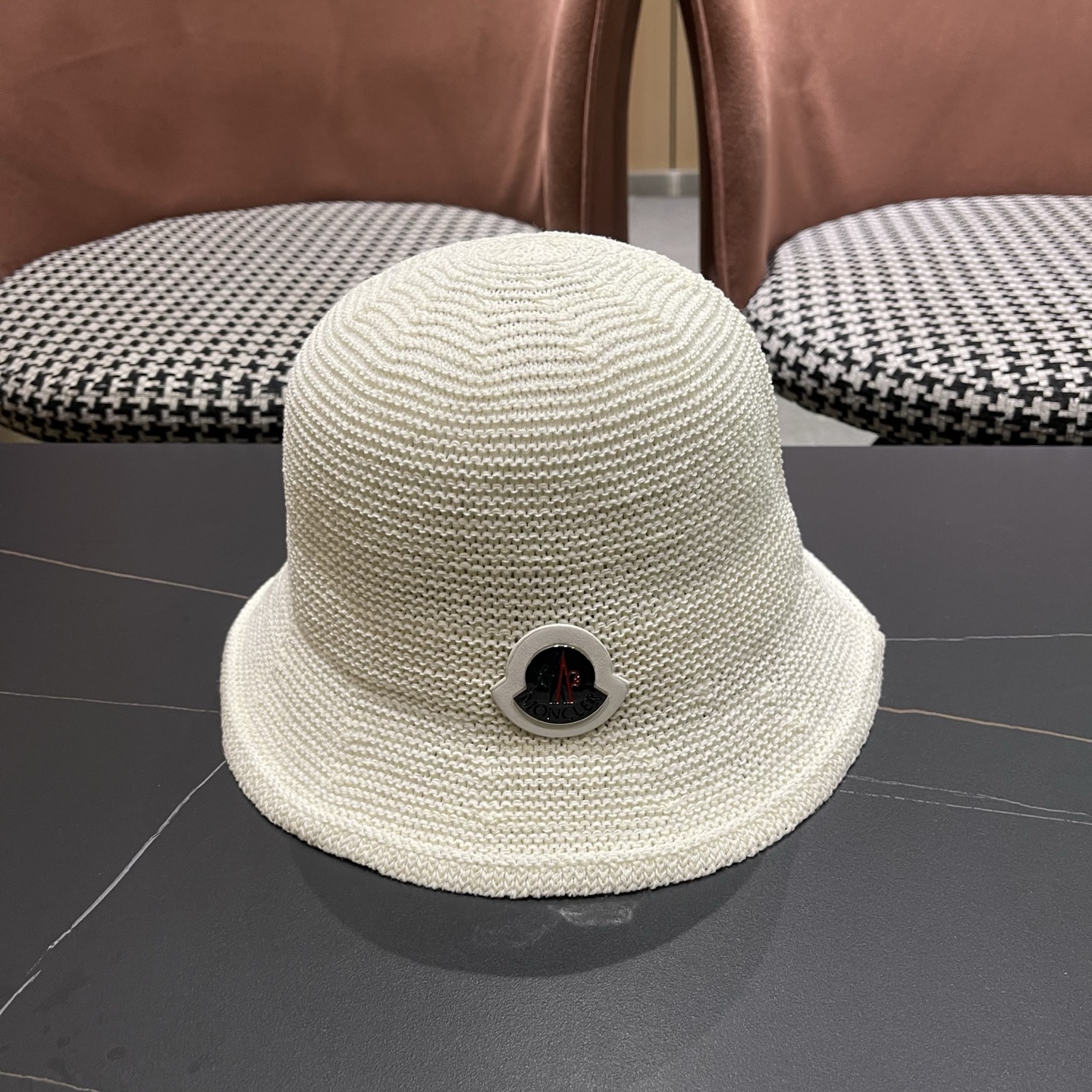 MONCLER（蒙口）韩版纯色简约显脸小渔夫帽子女春夏季透气遮阳防晒时尚百搭水桶帽