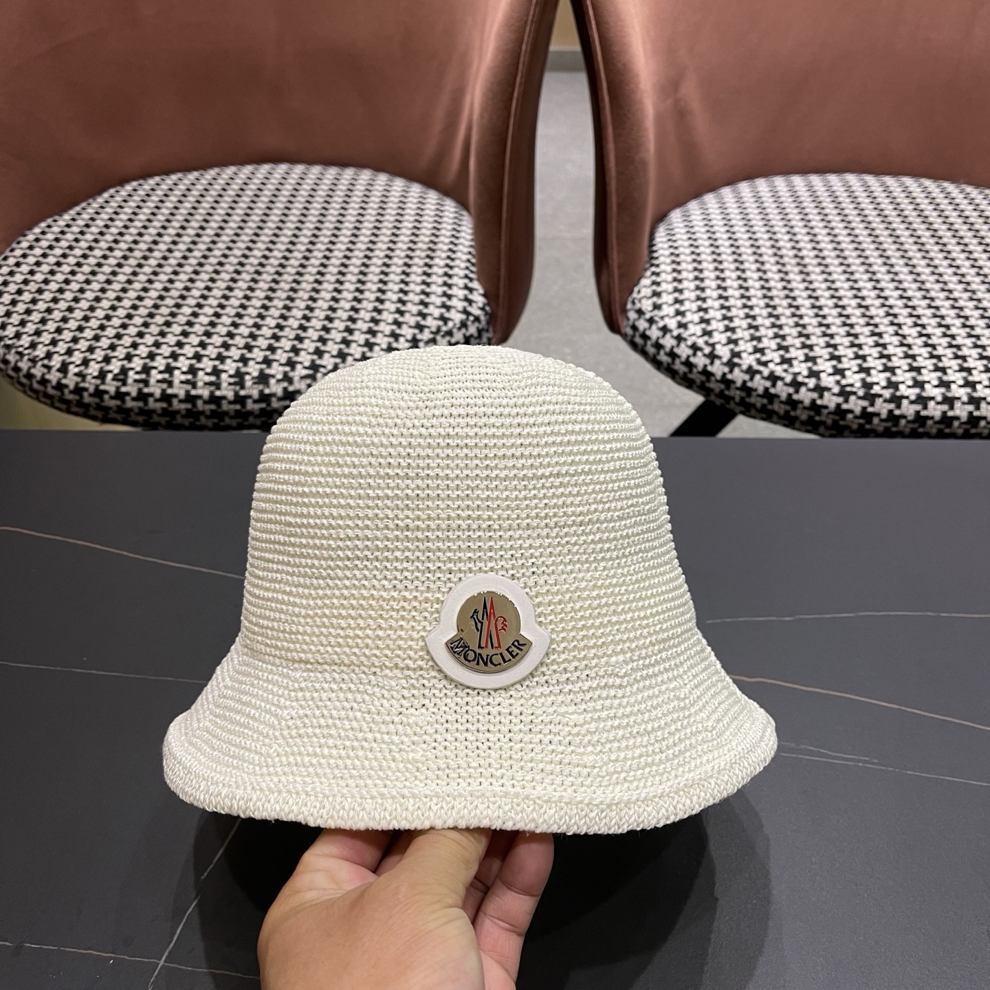 MONCLER（蒙口）韩版纯色简约显脸小渔夫帽子女春夏季透气遮阳防晒时尚百搭水桶帽