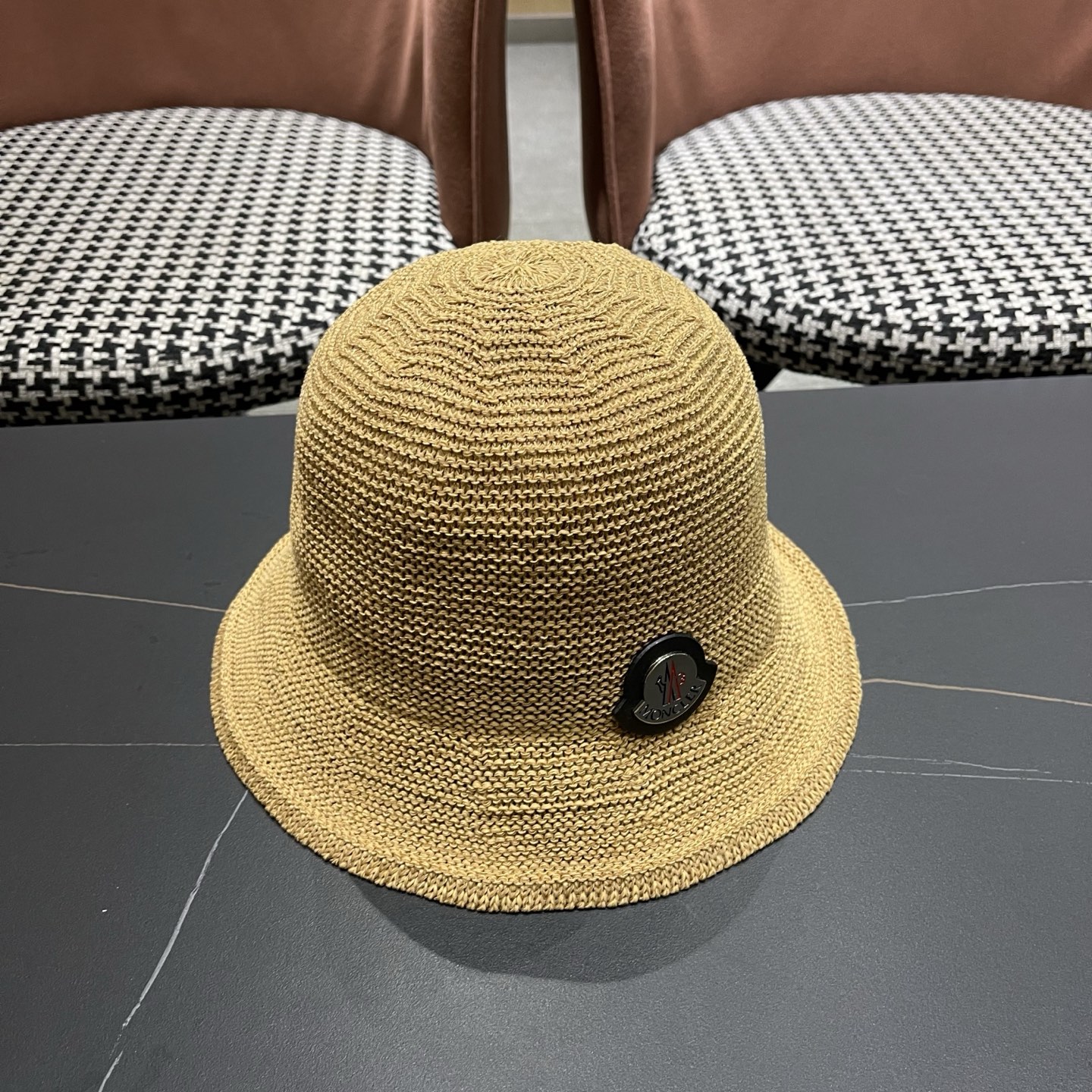 MONCLER（蒙口）韩版纯色简约显脸小渔夫帽子女春夏季透气遮阳防晒时尚百搭水桶帽