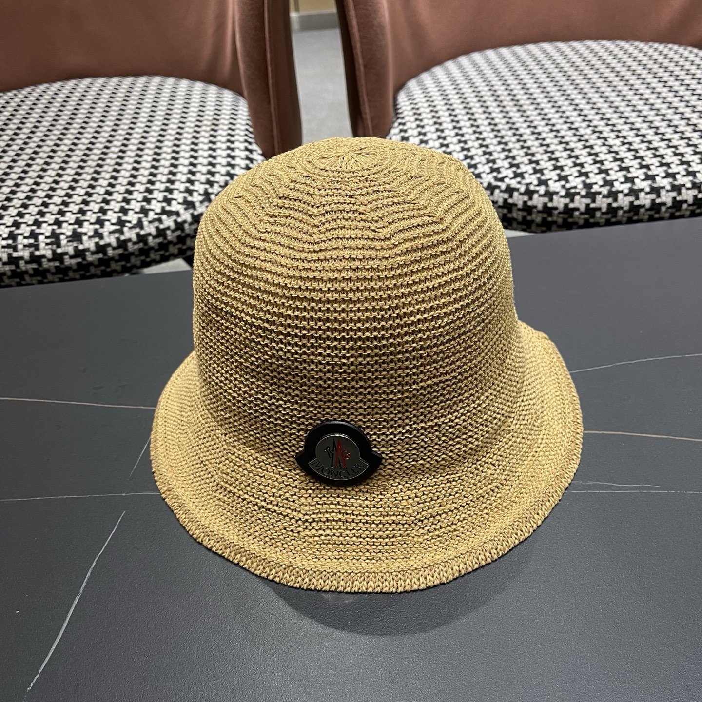 MONCLER（蒙口）韩版纯色简约显脸小渔夫帽子女春夏季透气遮阳防晒时尚百搭水桶帽