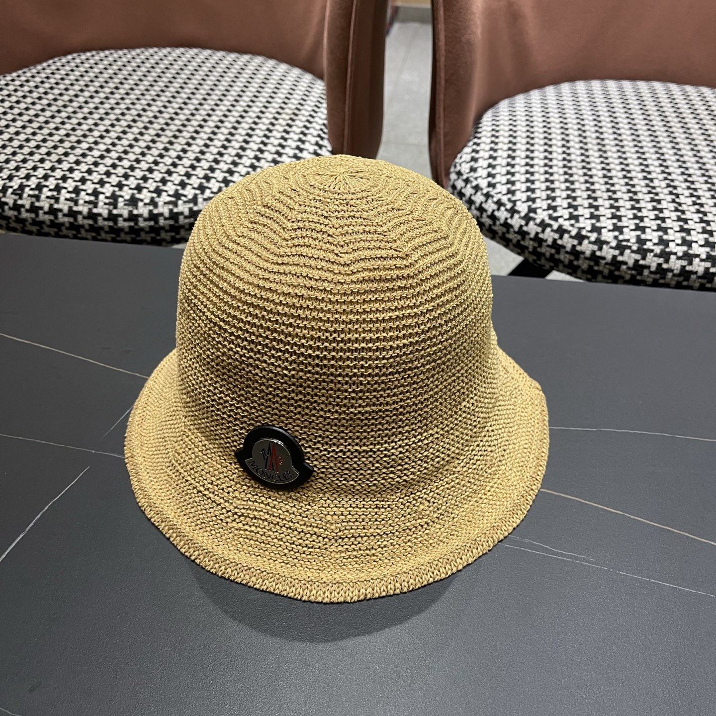 MONCLER（蒙口）韩版纯色简约显脸小渔夫帽子女春夏季透气遮阳防晒时尚百搭水桶帽