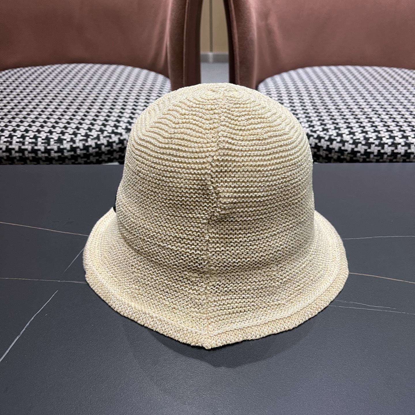 MONCLER（蒙口）韩版纯色简约显脸小渔夫帽子女春夏季透气遮阳防晒时尚百搭水桶帽