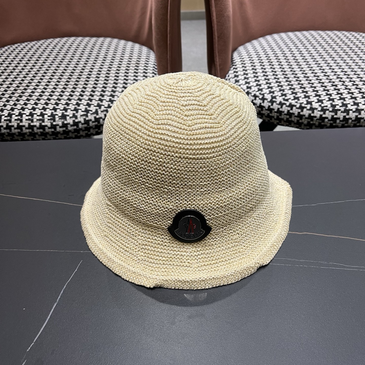 MONCLER（蒙口）韩版纯色简约显脸小渔夫帽子女春夏季透气遮阳防晒时尚百搭水桶帽