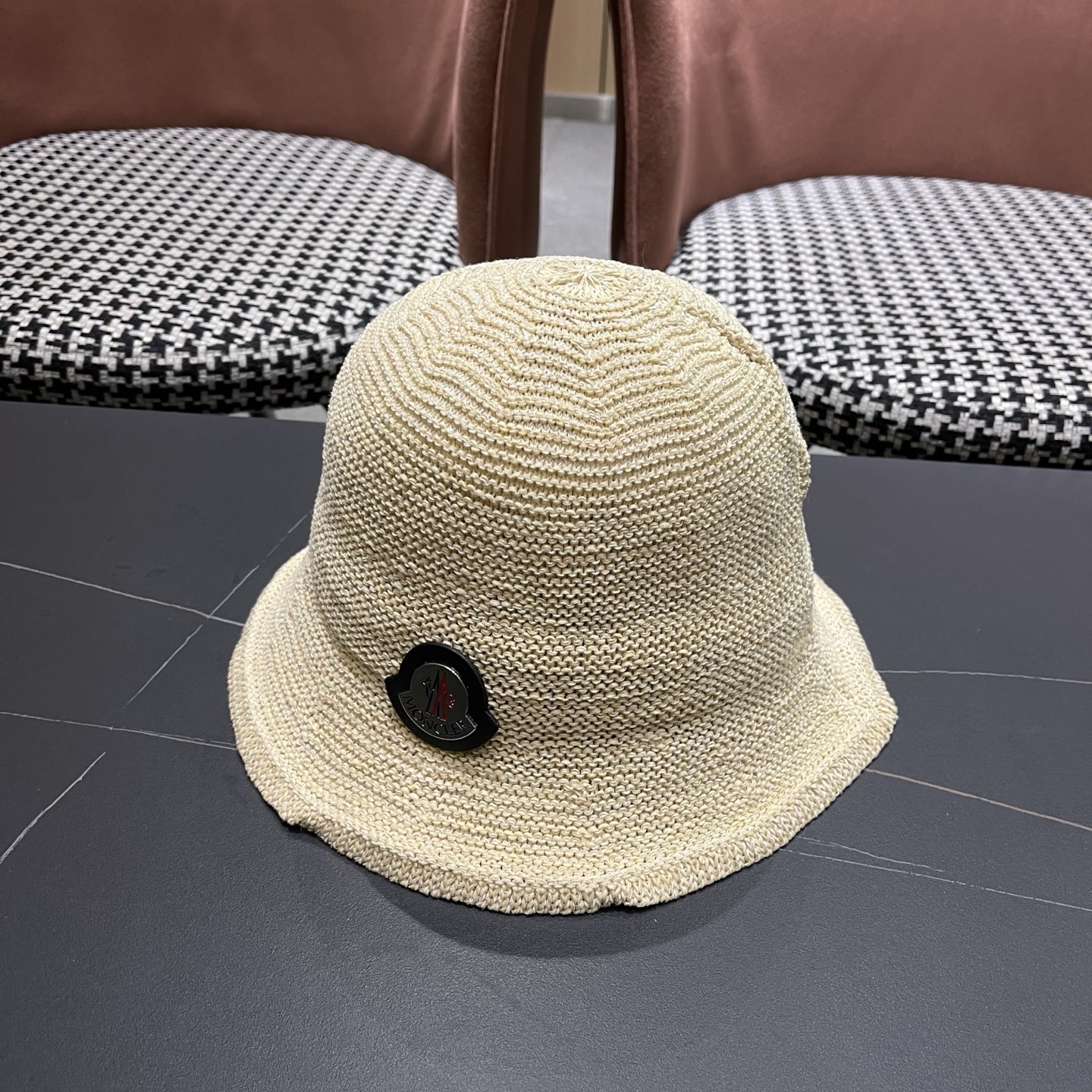 MONCLER（蒙口）韩版纯色简约显脸小渔夫帽子女春夏季透气遮阳防晒时尚百搭水桶帽