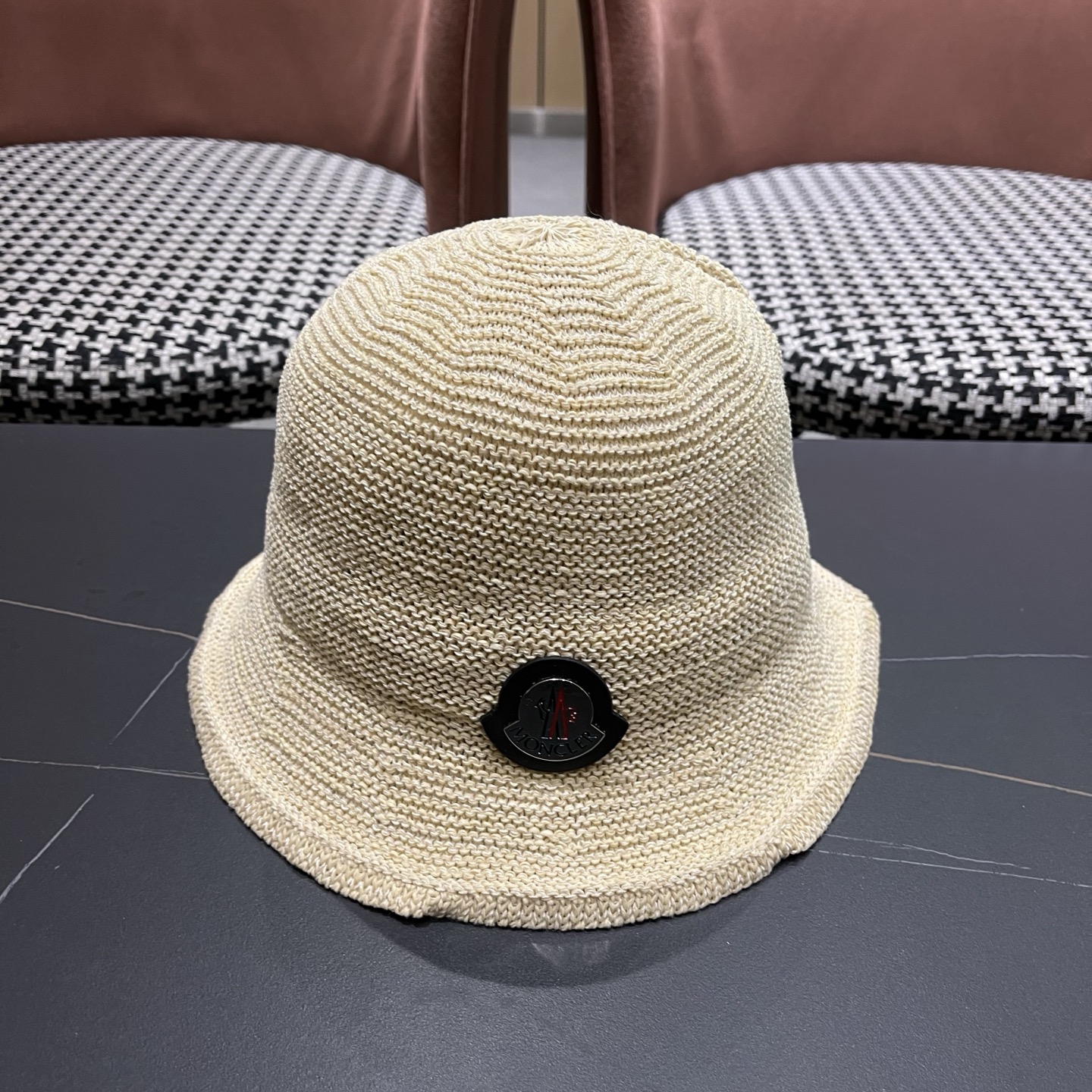 MONCLER（蒙口）韩版纯色简约显脸小渔夫帽子女春夏季透气遮阳防晒时尚百搭水桶帽