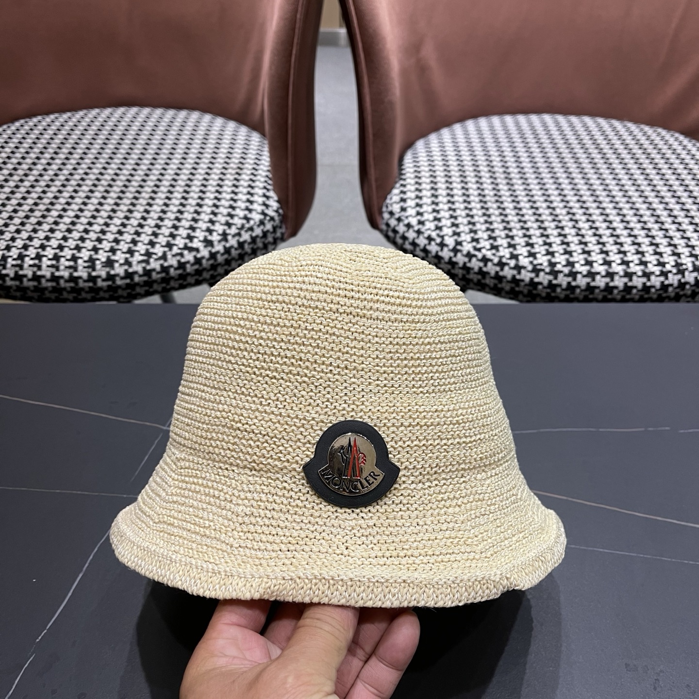 MONCLER（蒙口）韩版纯色简约显脸小渔夫帽子女春夏季透气遮阳防晒时尚百搭水桶帽