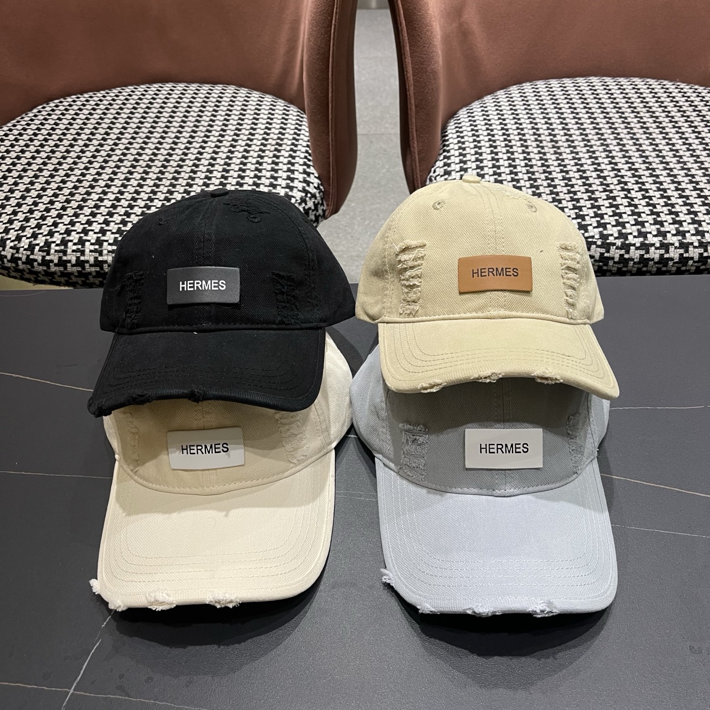 HERMÈS (爱马仕)最新款棒球帽 做工细致，时尚帅气质量超赞！