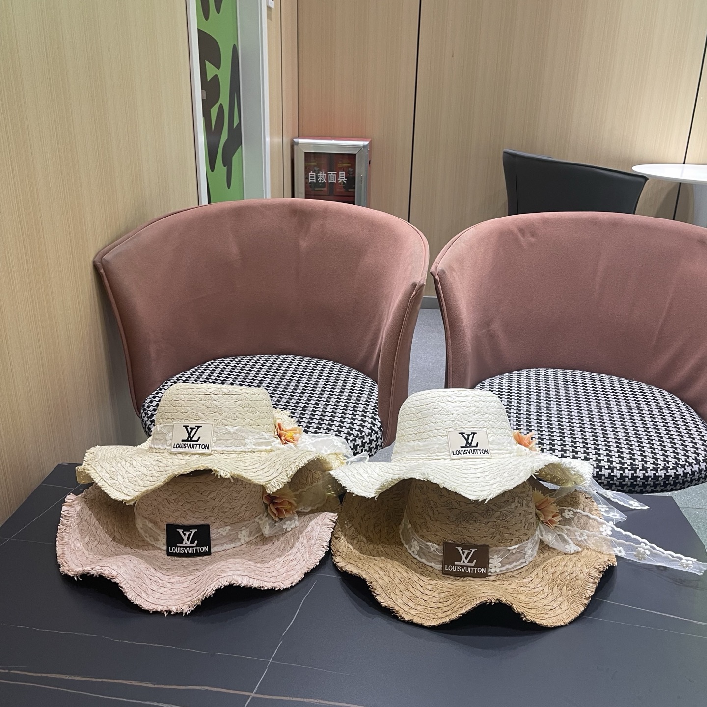 LV路易威登法式花朵蕾丝飘带草帽女夏季海边大帽檐遮阳防晒帽大头围太阳帽子