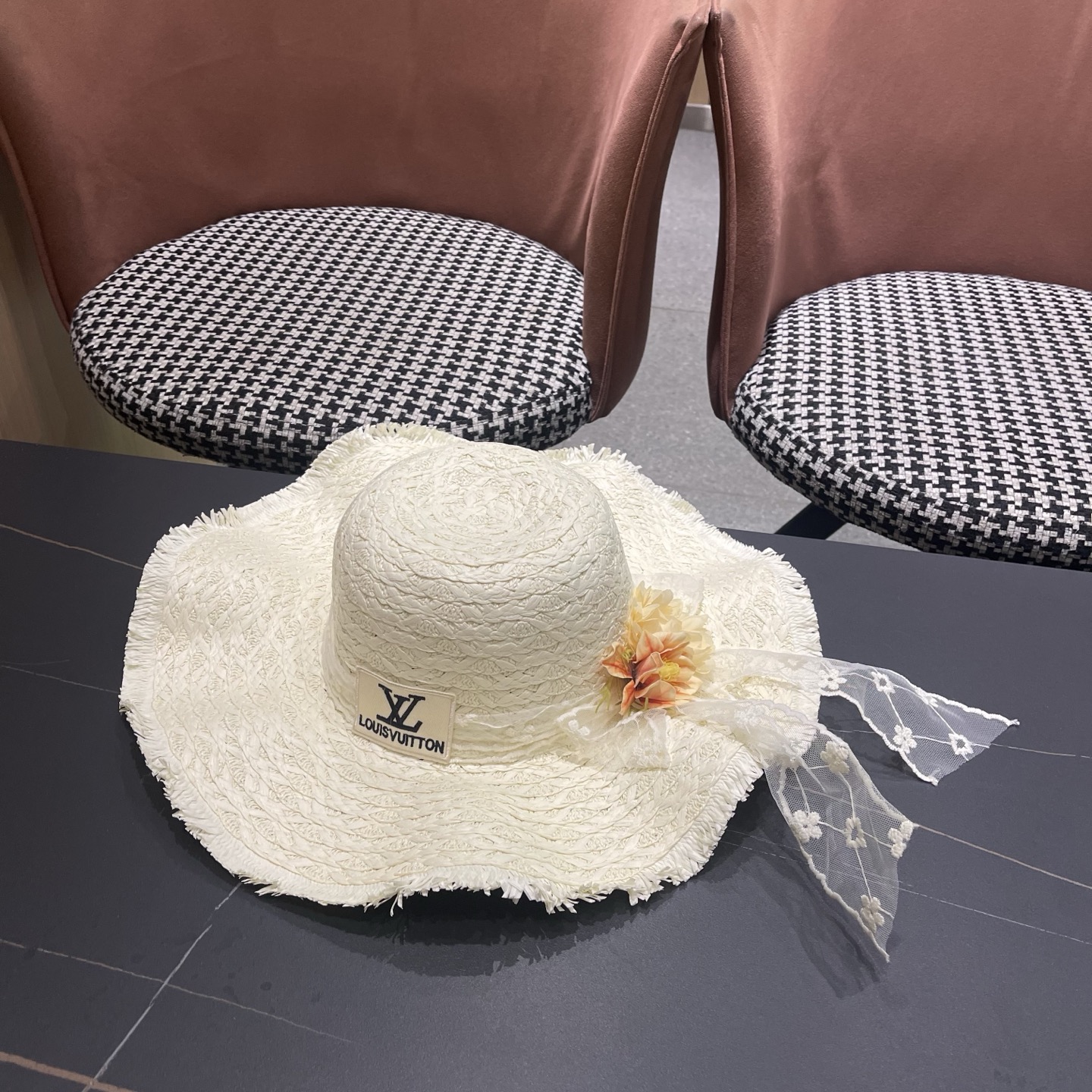 LV路易威登法式花朵蕾丝飘带草帽女夏季海边大帽檐遮阳防晒帽大头围太阳帽子