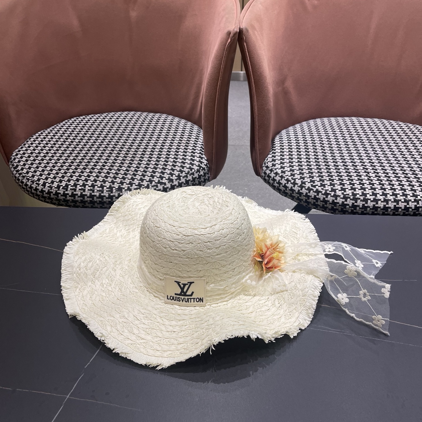 LV路易威登法式花朵蕾丝飘带草帽女夏季海边大帽檐遮阳防晒帽大头围太阳帽子