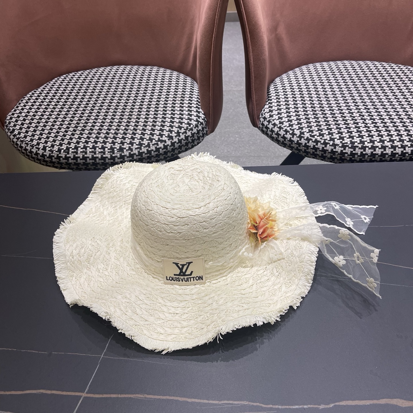 LV路易威登法式花朵蕾丝飘带草帽女夏季海边大帽檐遮阳防晒帽大头围太阳帽子