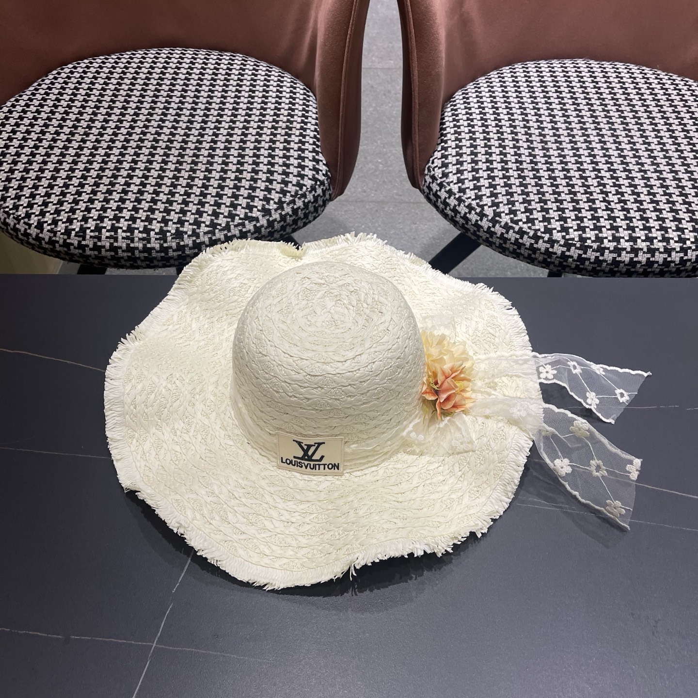 LV路易威登法式花朵蕾丝飘带草帽女夏季海边大帽檐遮阳防晒帽大头围太阳帽子