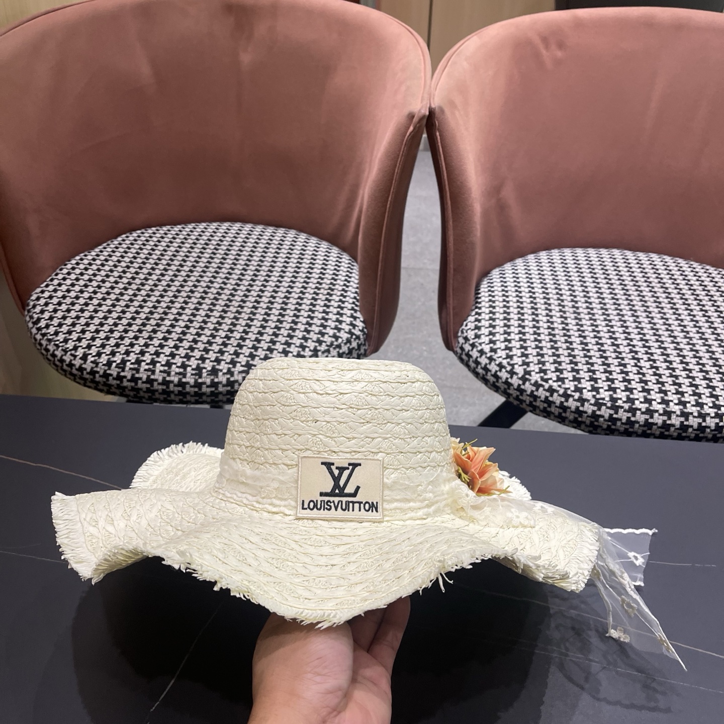 LV路易威登法式花朵蕾丝飘带草帽女夏季海边大帽檐遮阳防晒帽大头围太阳帽子