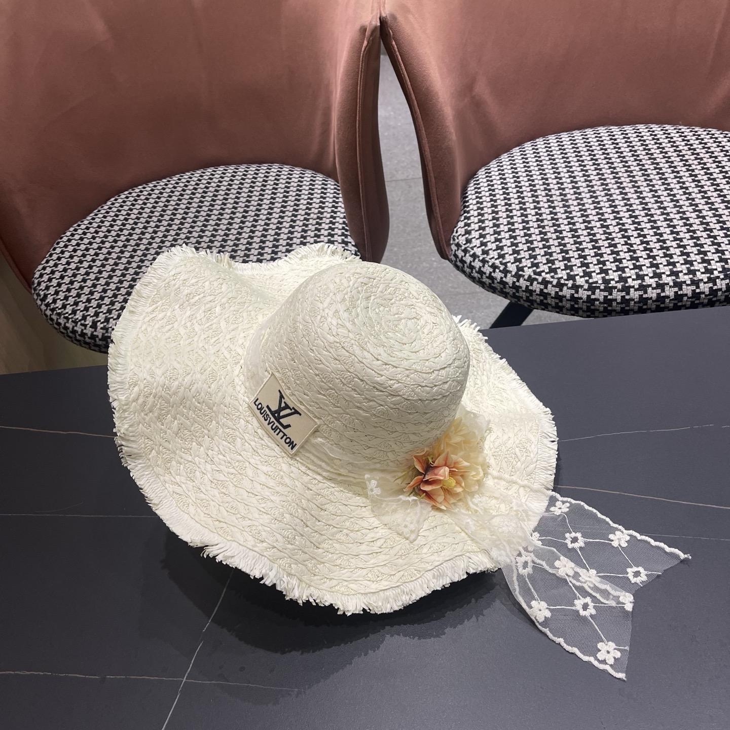 LV路易威登法式花朵蕾丝飘带草帽女夏季海边大帽檐遮阳防晒帽大头围太阳帽子