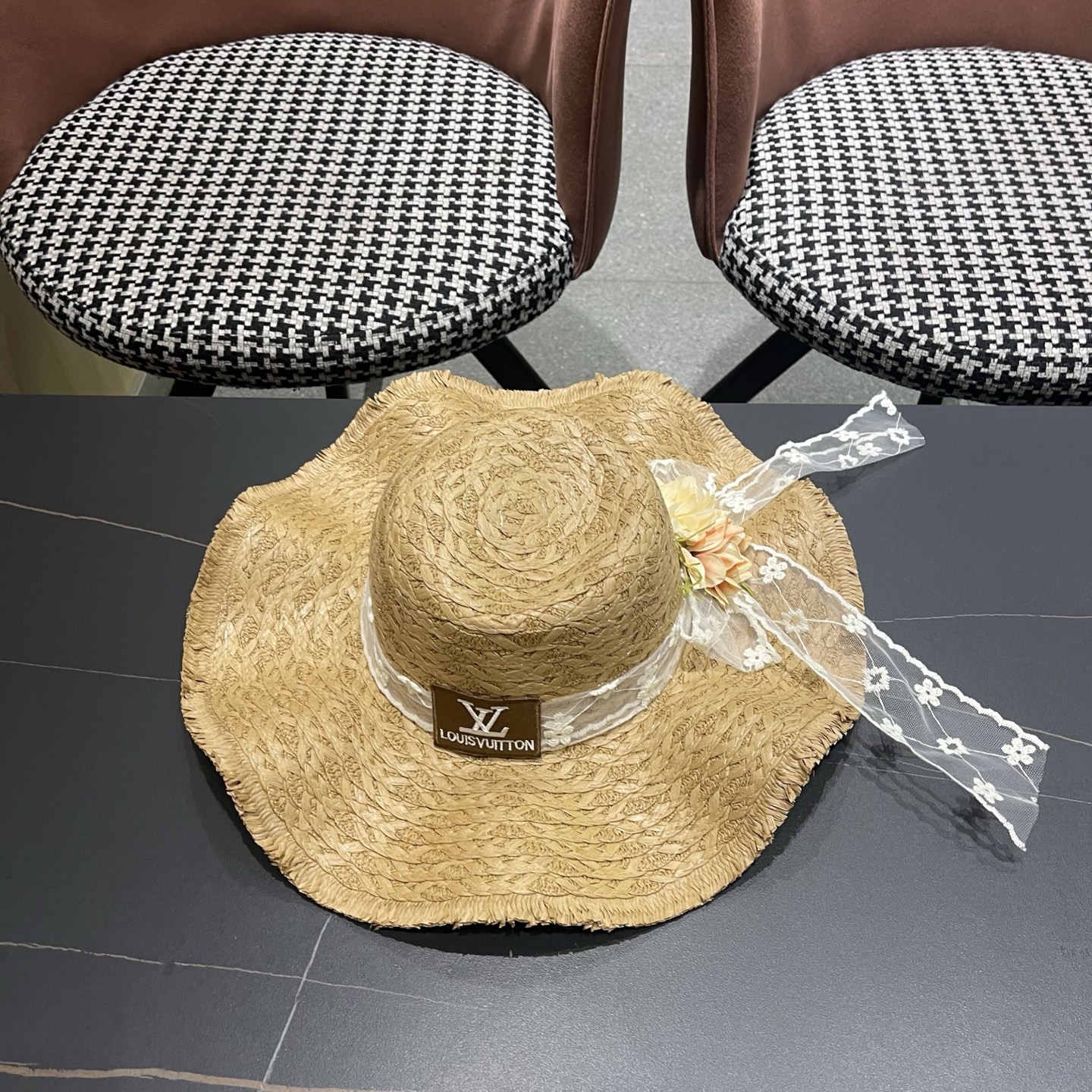 LV路易威登法式花朵蕾丝飘带草帽女夏季海边大帽檐遮阳防晒帽大头围太阳帽子