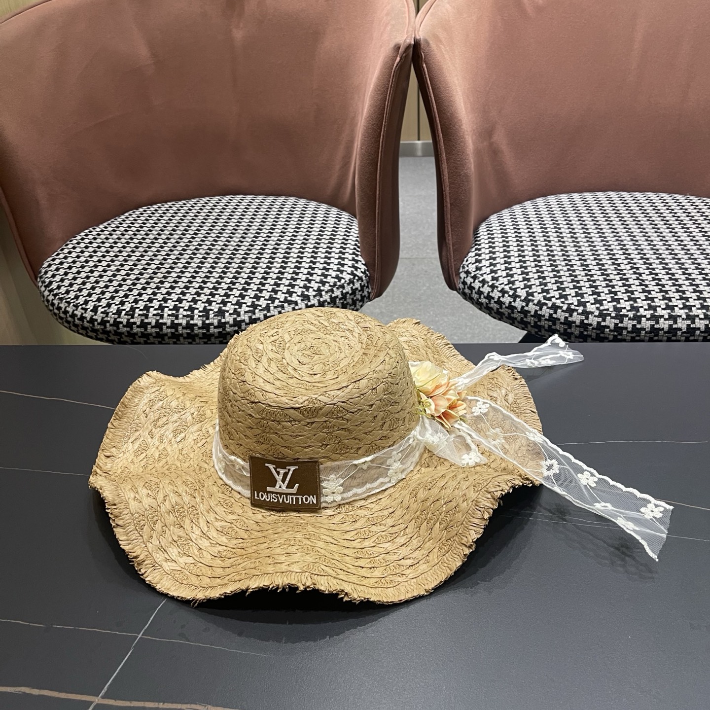 LV路易威登法式花朵蕾丝飘带草帽女夏季海边大帽檐遮阳防晒帽大头围太阳帽子