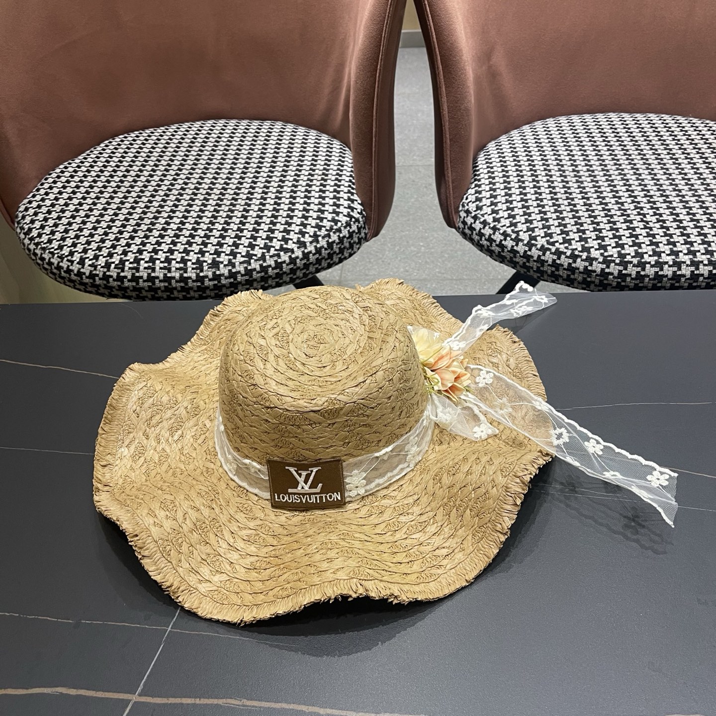 LV路易威登法式花朵蕾丝飘带草帽女夏季海边大帽檐遮阳防晒帽大头围太阳帽子