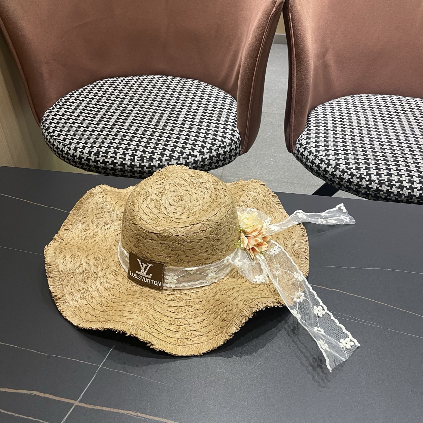 LV路易威登法式花朵蕾丝飘带草帽女夏季海边大帽檐遮阳防晒帽大头围太阳帽子