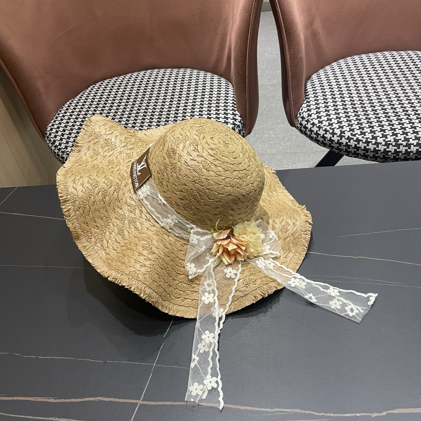 LV路易威登法式花朵蕾丝飘带草帽女夏季海边大帽檐遮阳防晒帽大头围太阳帽子