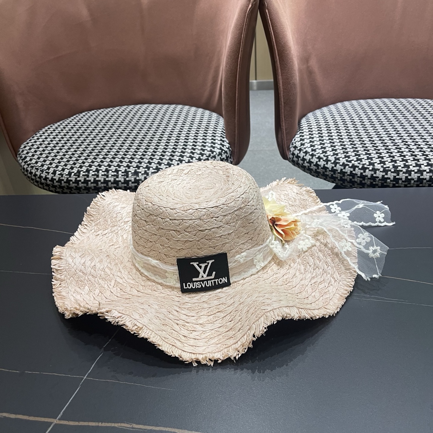 LV路易威登法式花朵蕾丝飘带草帽女夏季海边大帽檐遮阳防晒帽大头围太阳帽子