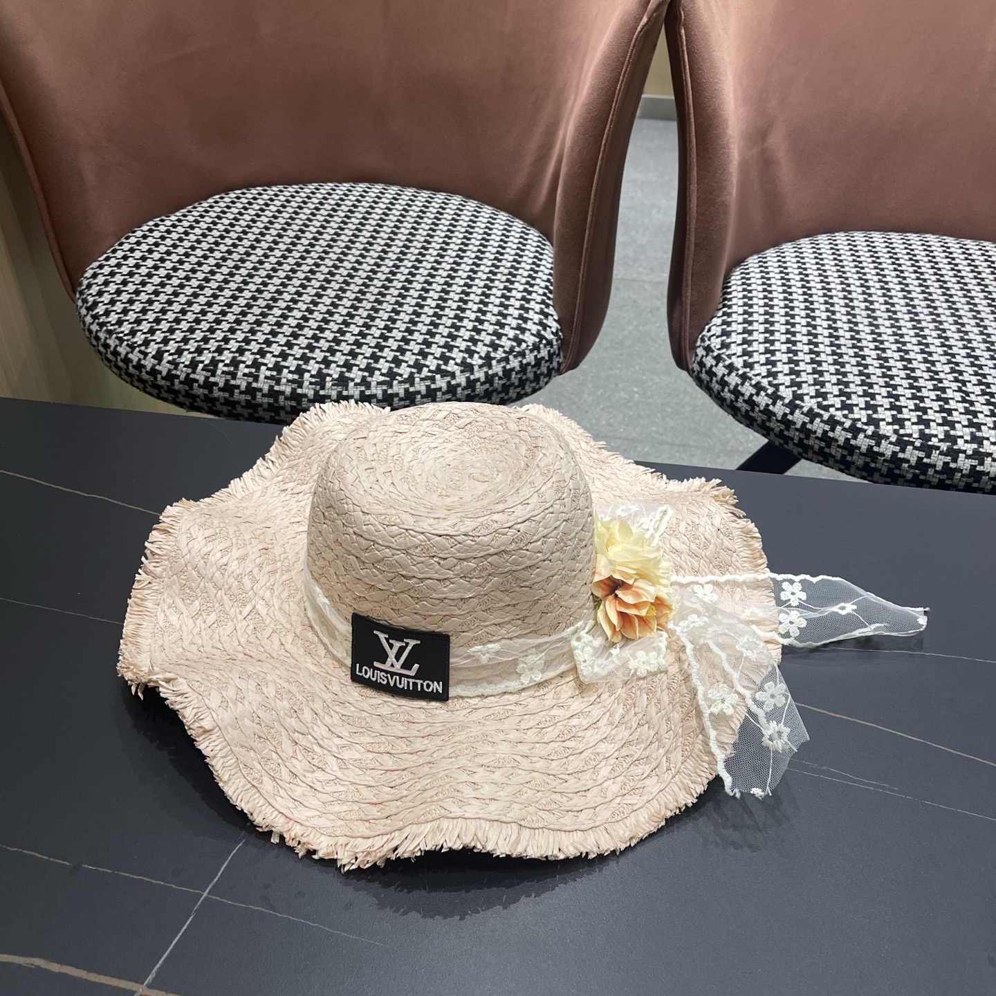 LV路易威登法式花朵蕾丝飘带草帽女夏季海边大帽檐遮阳防晒帽大头围太阳帽子