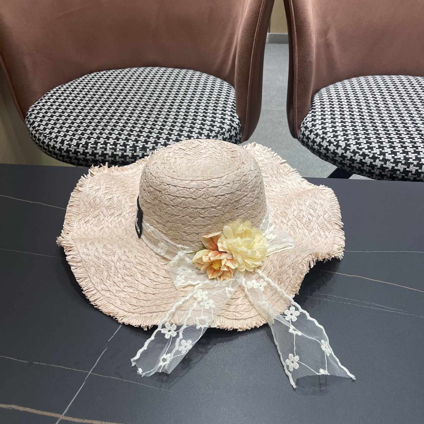 LV路易威登法式花朵蕾丝飘带草帽女夏季海边大帽檐遮阳防晒帽大头围太阳帽子