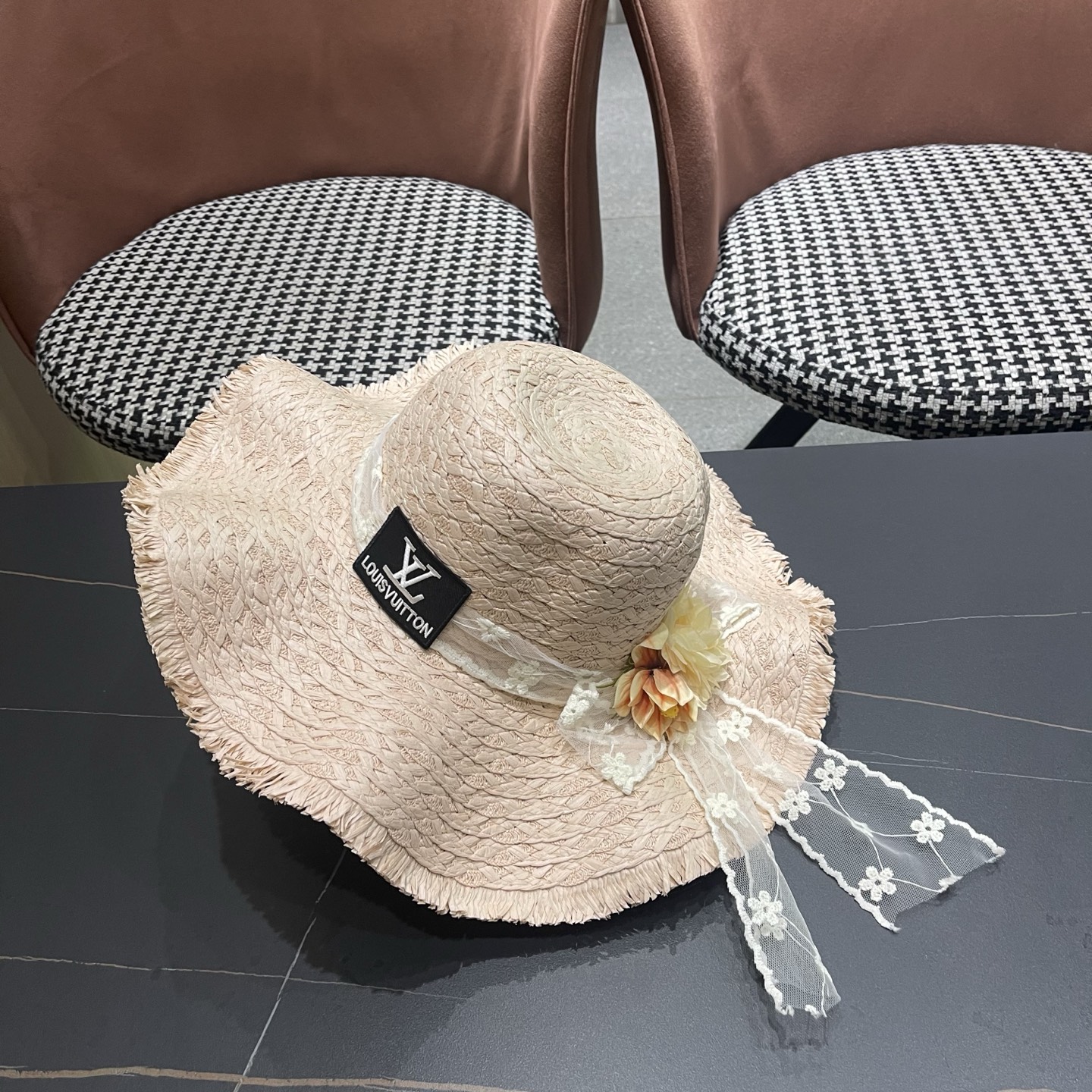 LV路易威登法式花朵蕾丝飘带草帽女夏季海边大帽檐遮阳防晒帽大头围太阳帽子