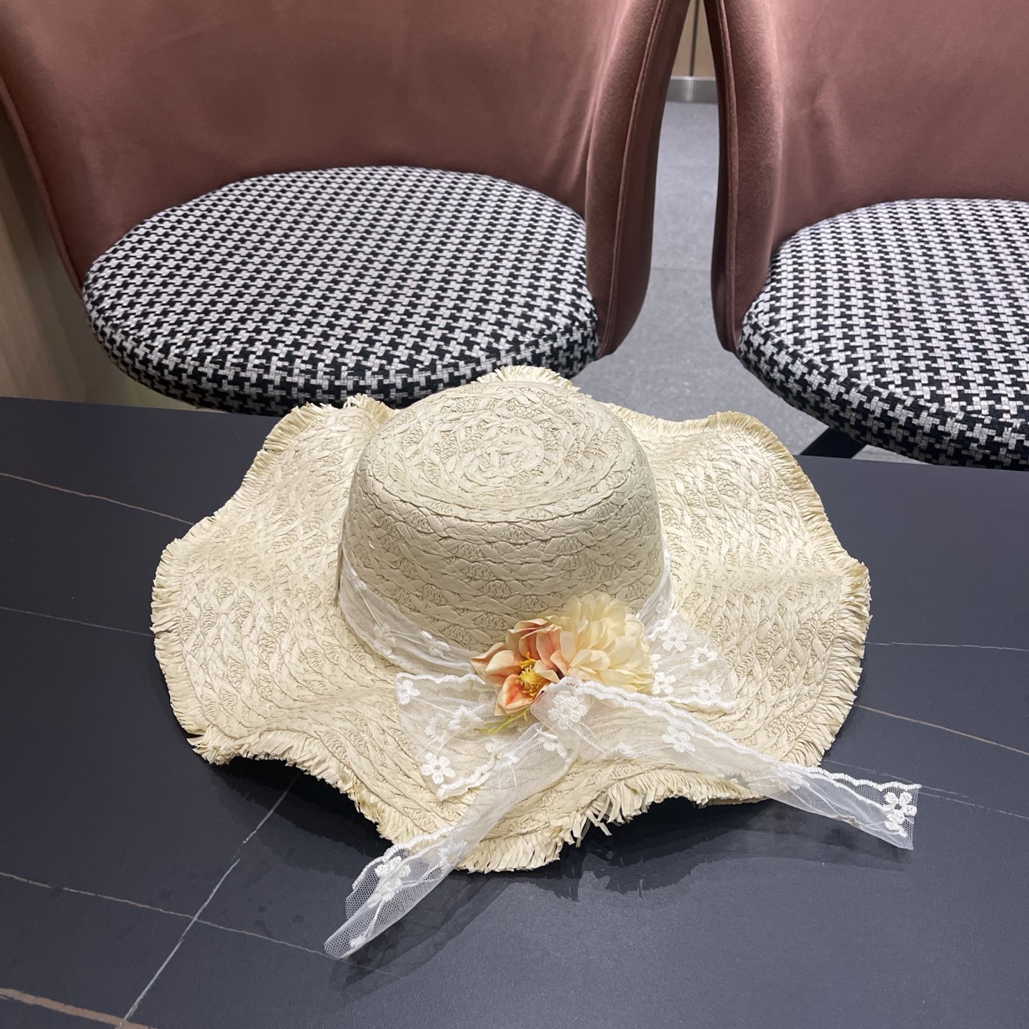 LV路易威登法式花朵蕾丝飘带草帽女夏季海边大帽檐遮阳防晒帽大头围太阳帽子