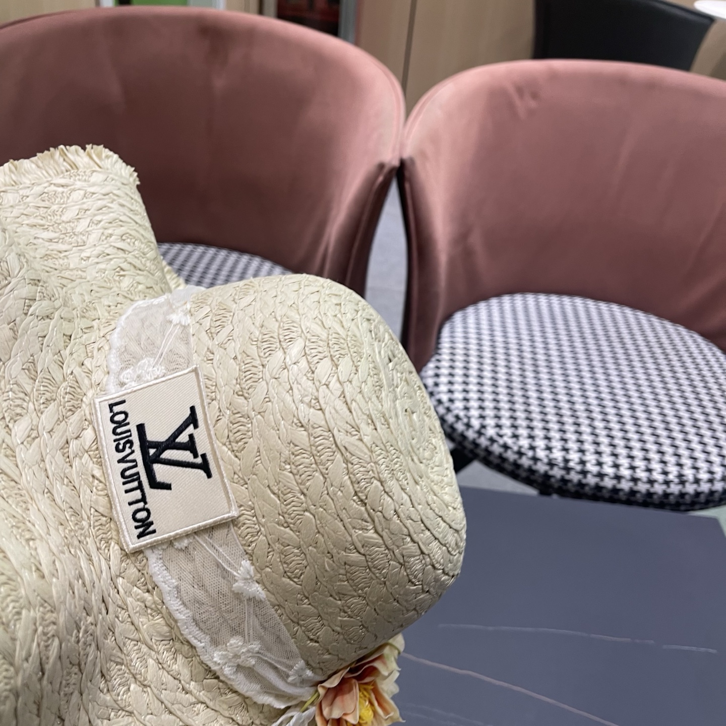 LV路易威登法式花朵蕾丝飘带草帽女夏季海边大帽檐遮阳防晒帽大头围太阳帽子