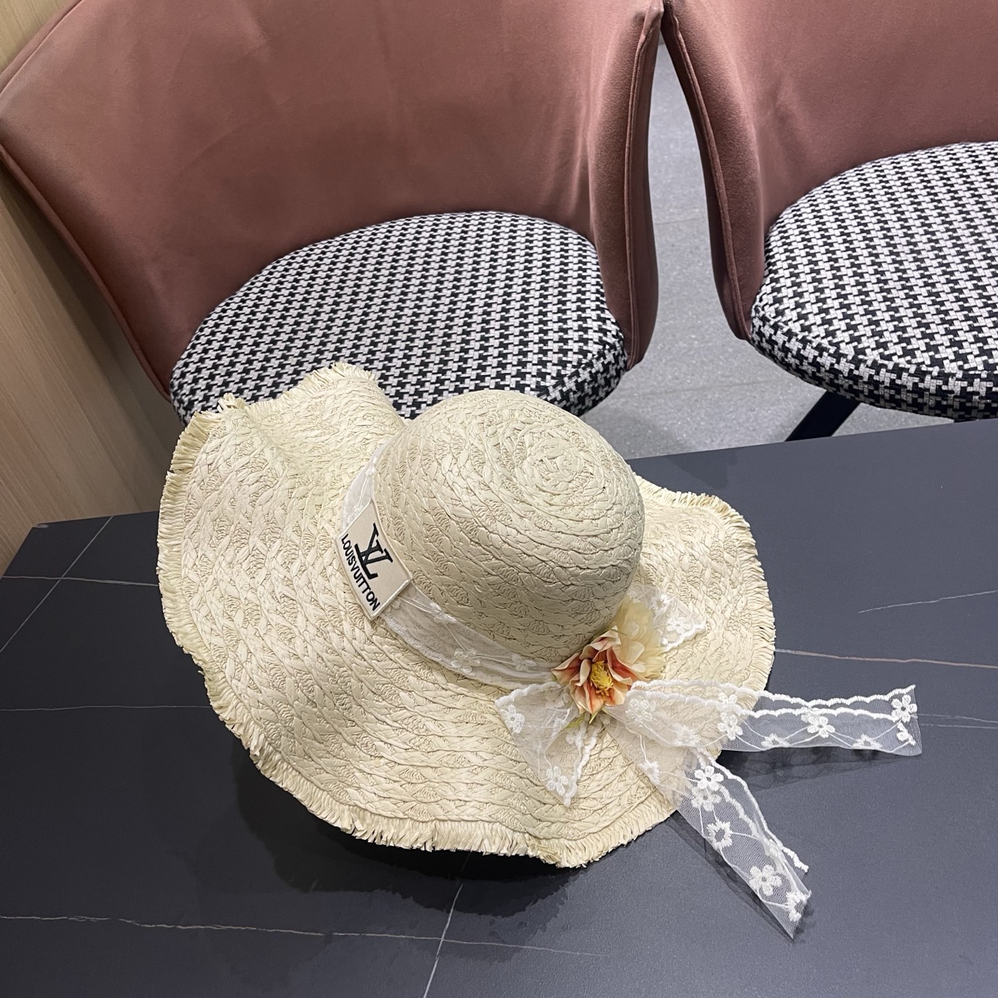 LV路易威登法式花朵蕾丝飘带草帽女夏季海边大帽檐遮阳防晒帽大头围太阳帽子