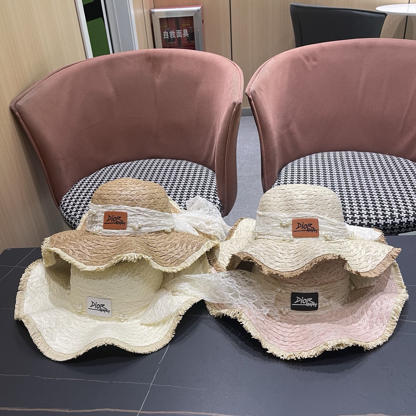 Dior迪奥 新款蕾丝蝴蝶结波浪形草帽女夏季海边度假大帽檐沙滩遮阳太阳帽子