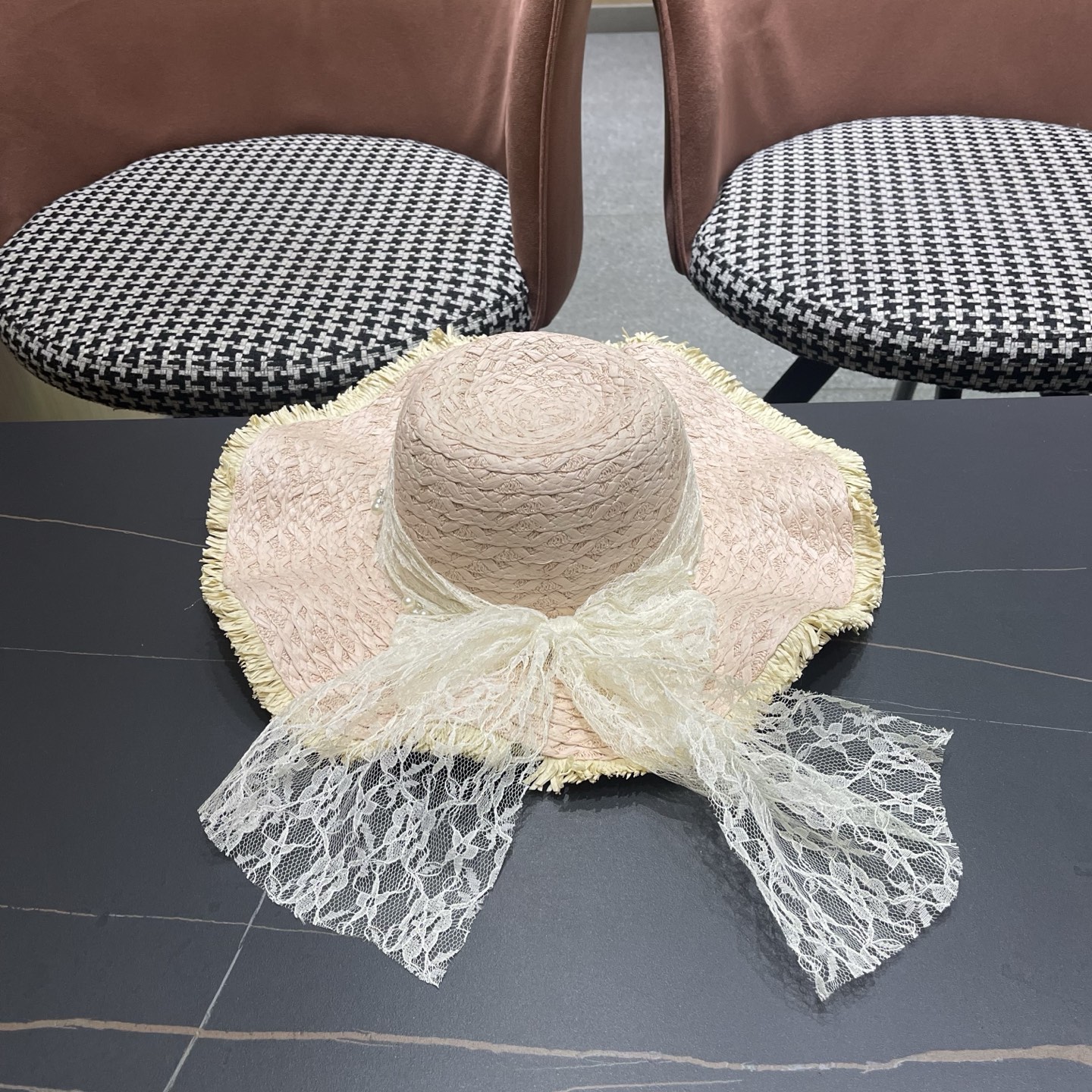 Dior迪奥 新款蕾丝蝴蝶结波浪形草帽女夏季海边度假大帽檐沙滩遮阳太阳帽子