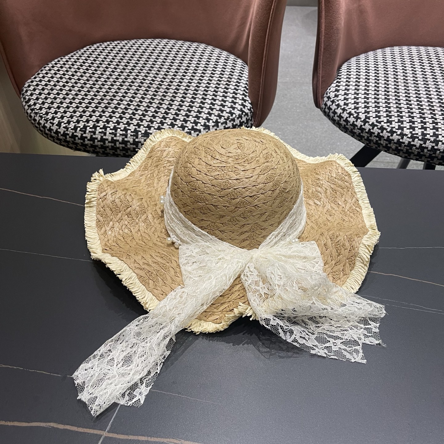 Dior迪奥 新款蕾丝蝴蝶结波浪形草帽女夏季海边度假大帽檐沙滩遮阳太阳帽子