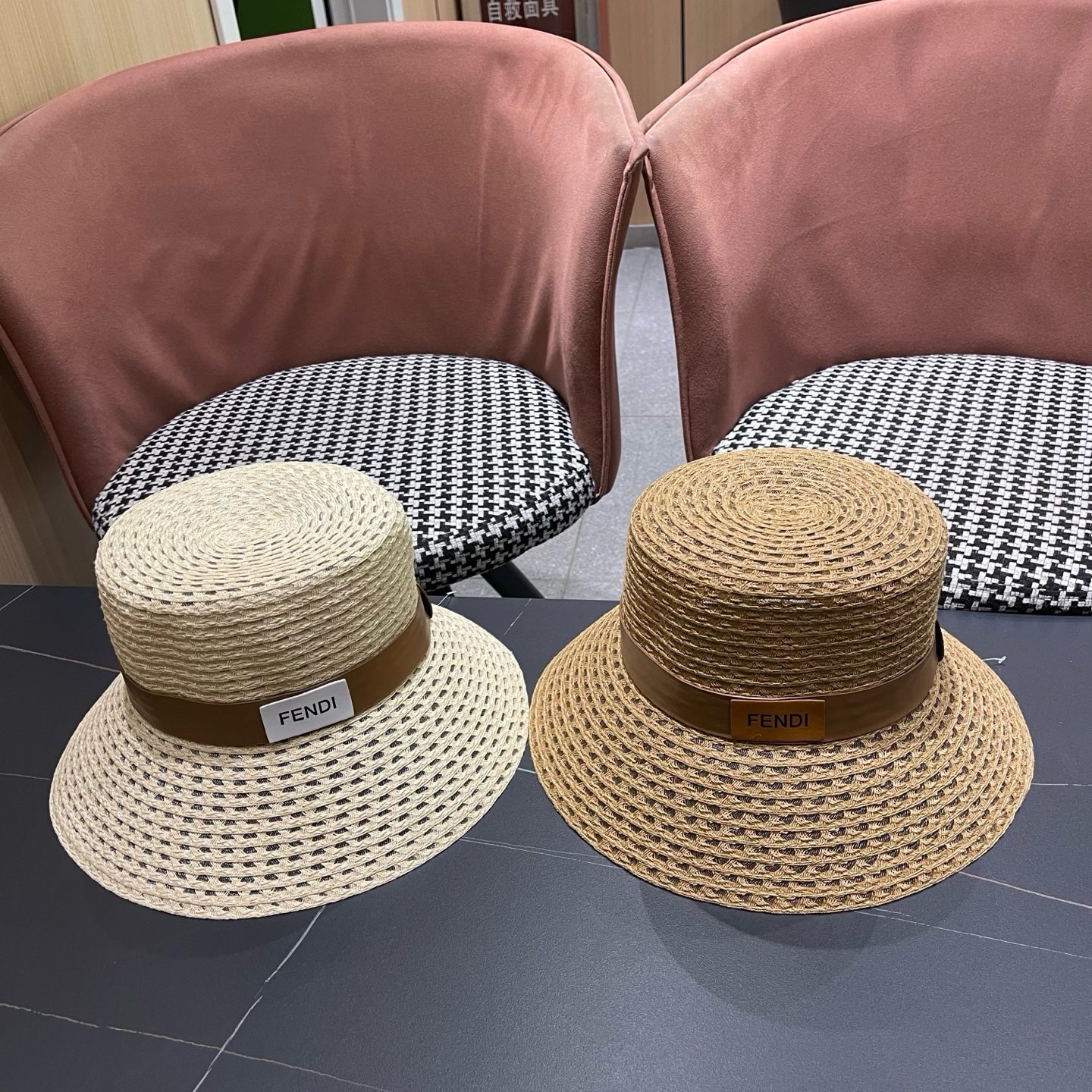 Fendi hat Fendi Fendi Straw Hat Seaside Resort Style Elegant Temperament Top Hat Showing Your Face and Small Sunshade — photo 12