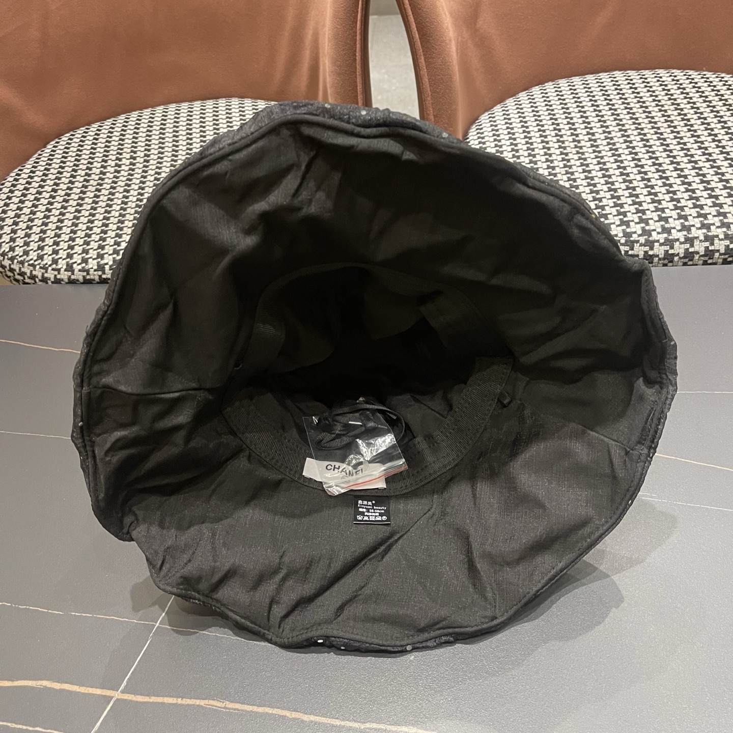 Chapéu Chanel — photo 11