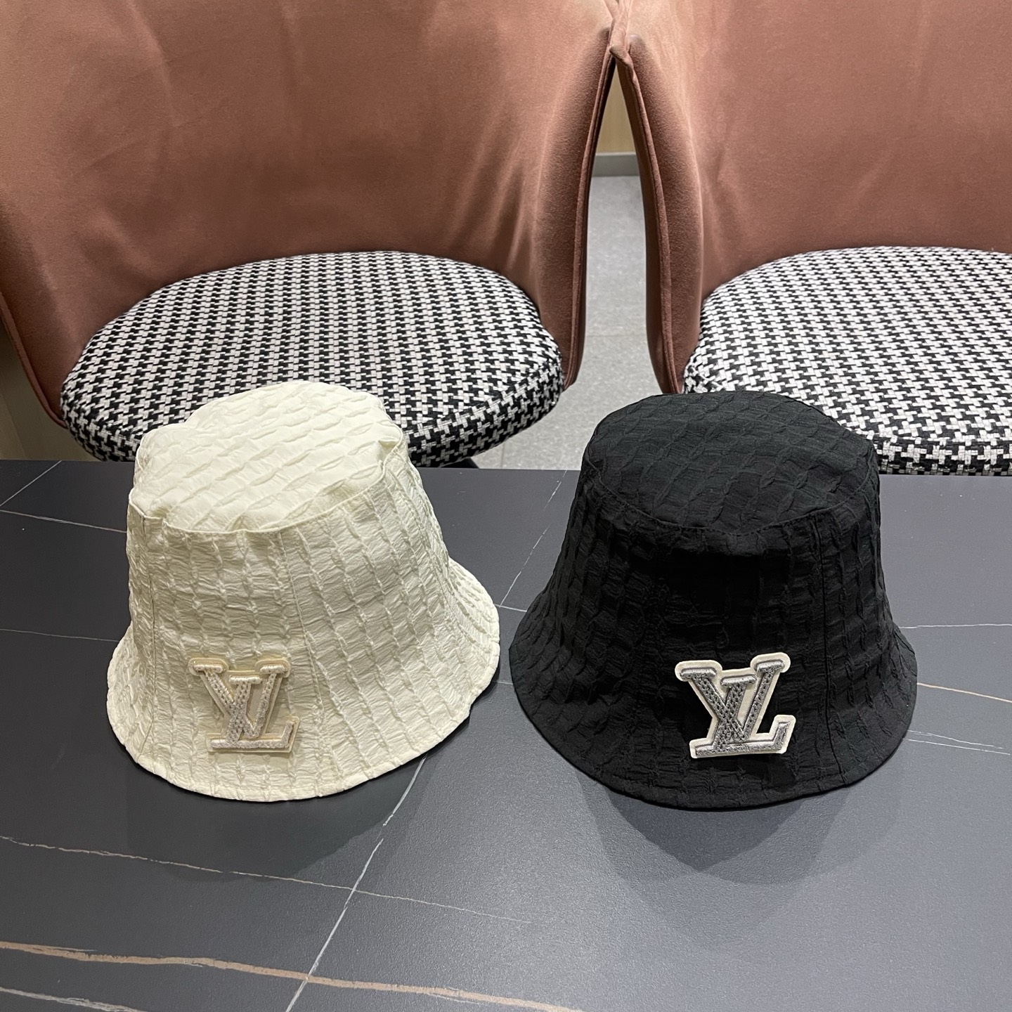 Louis Vuitton hat LVLouis Vuitton 2026New — photo 5