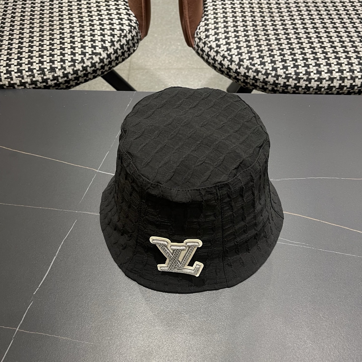 Louis Vuitton hat LVLouis Vuitton 2026New — photo 4
