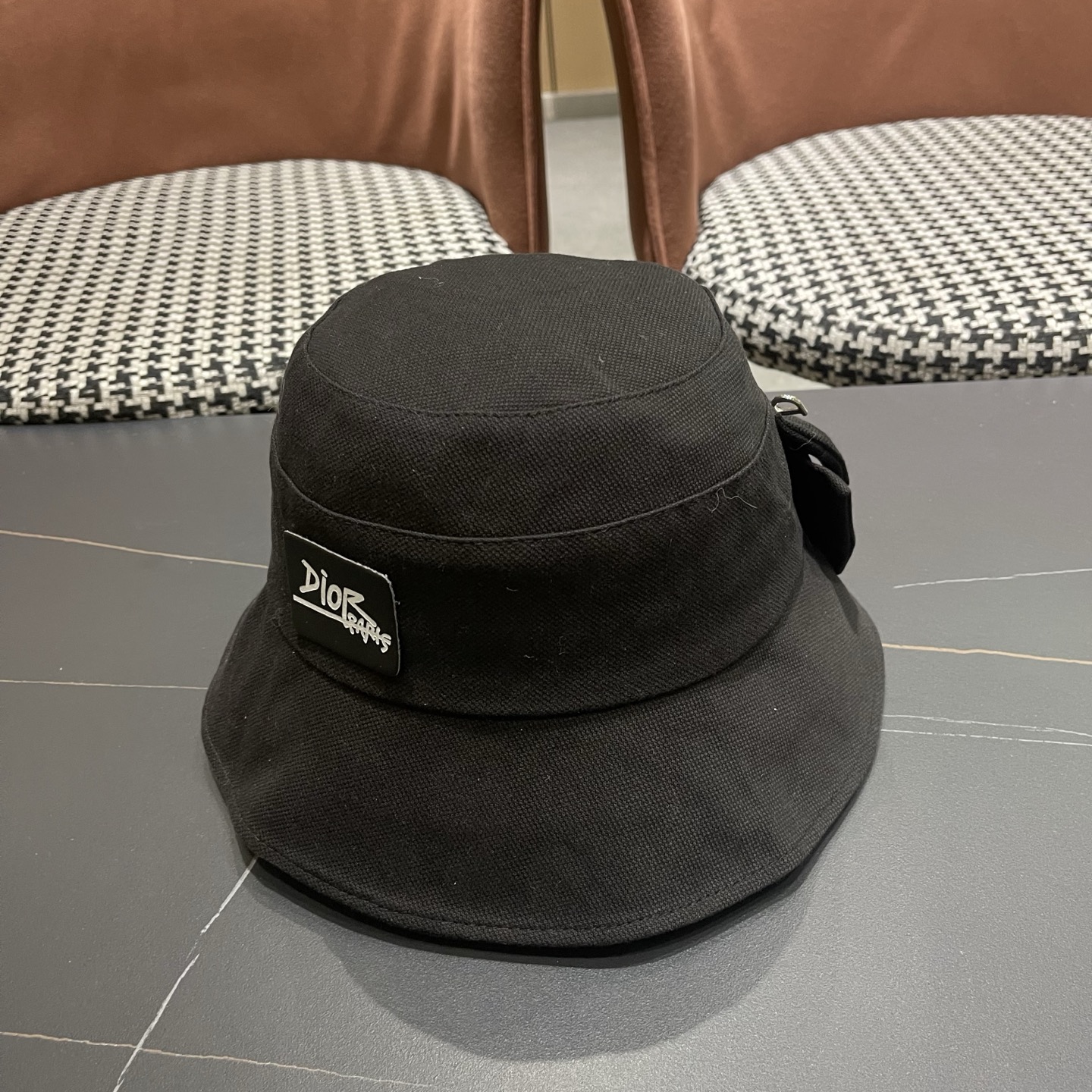 👒迪奥Dior渔夫帽，防晒指数超高，特别显脸小，有型不软塌，可随意折叠，携带方便🤗