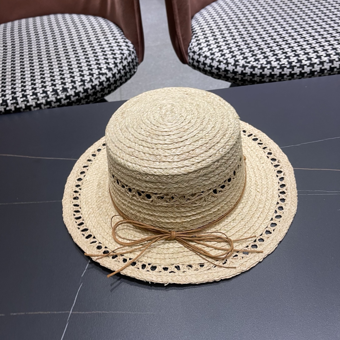 MONCLER（蒙口）法式海星手工编织拉菲草帽女夏季海边沙滩遮阳防晒帽镂空平顶礼帽
