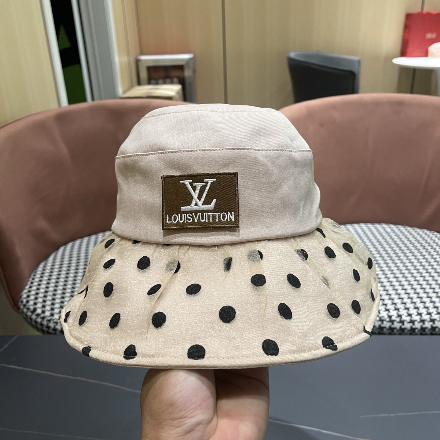 LV路易威登 新款春夏季波点蕾丝蝴蝶结渔夫帽子女日系简约大帽檐防晒出游