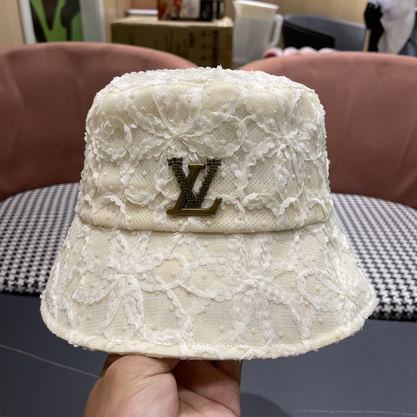 LV路易威登 帽子女夏天遮阳平顶薄款蕾丝盆帽潮日系百搭可折叠气质复古渔夫帽
