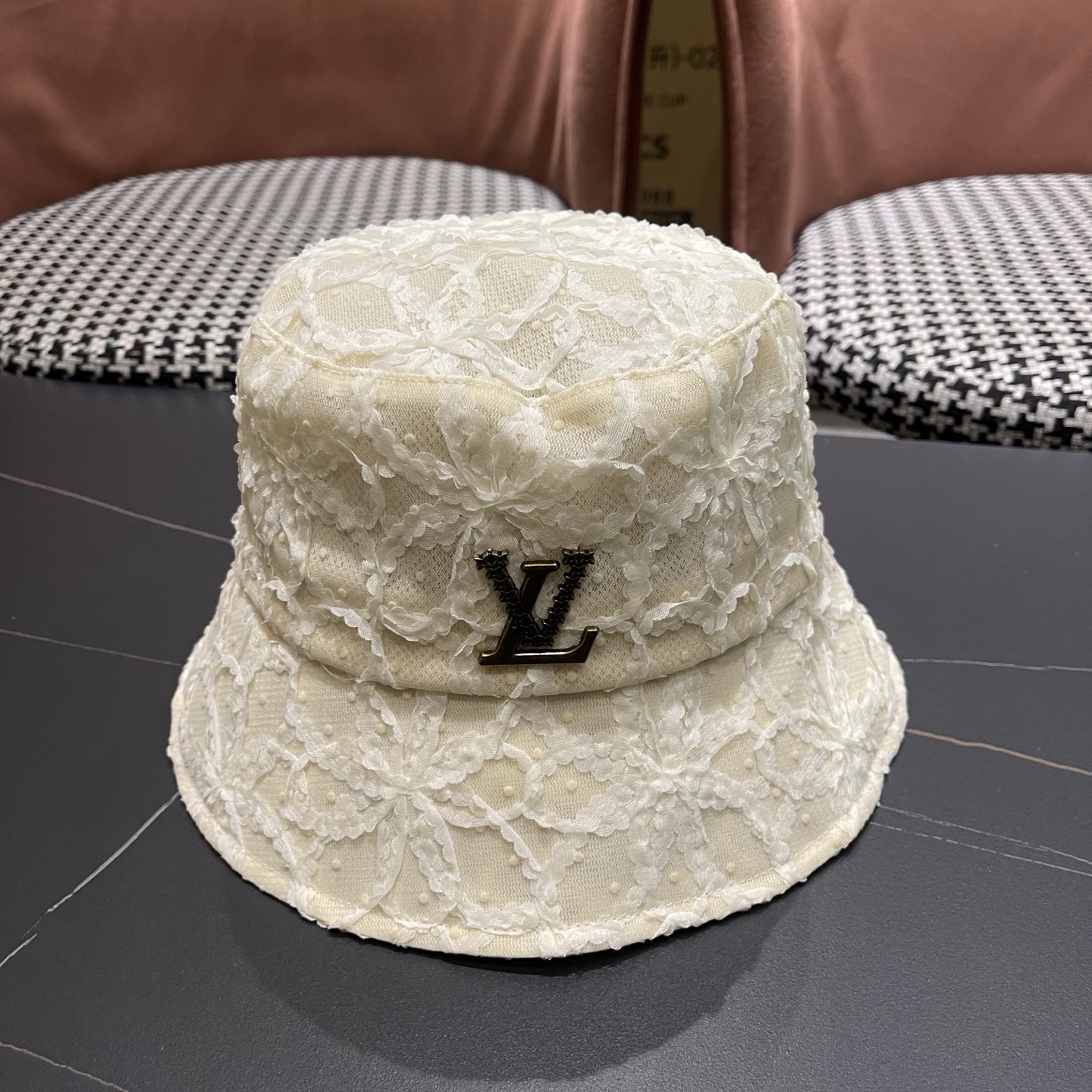 LV路易威登 帽子女夏天遮阳平顶薄款蕾丝盆帽潮日系百搭可折叠气质复古渔夫帽
