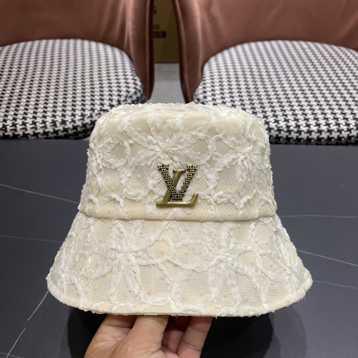 LV路易威登 帽子女夏天遮阳平顶薄款蕾丝盆帽潮日系百搭可折叠气质复古渔夫帽